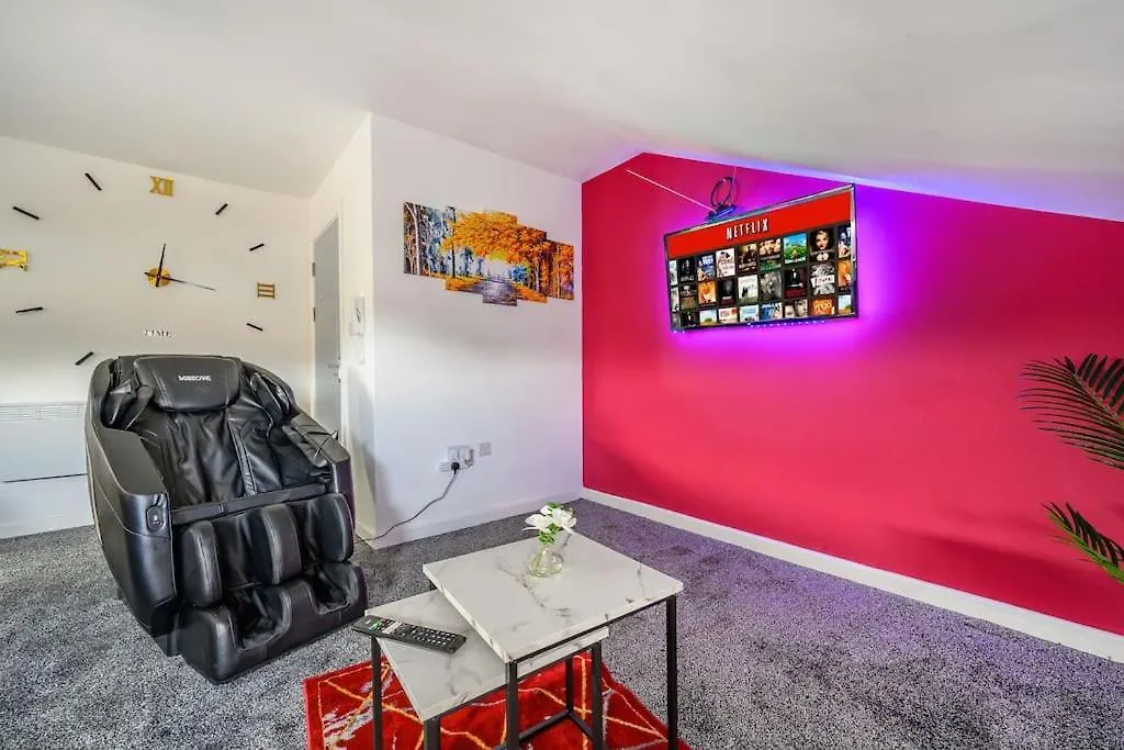-4F421- For Your Relaxed,Cosy Stay,Free Parking Batley 0*,