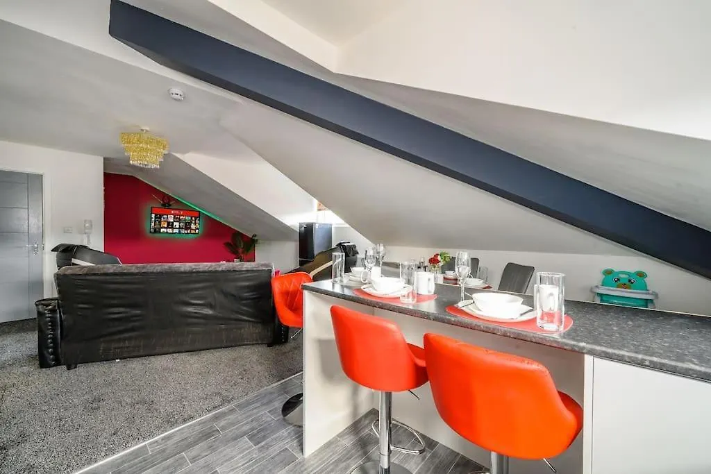 -4F421- For Your Relaxed,Cosy Stay,Free Parking Batley Apartment