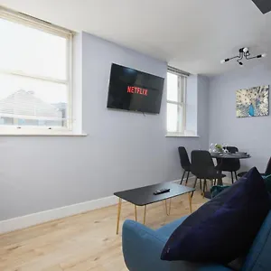 Apartment Duplex Yorkshire Penthouse - Parking